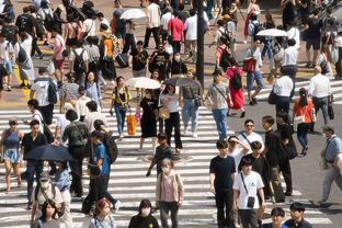 记者：多特想和新星布伦纳续约，但球员本人并不急着做决定